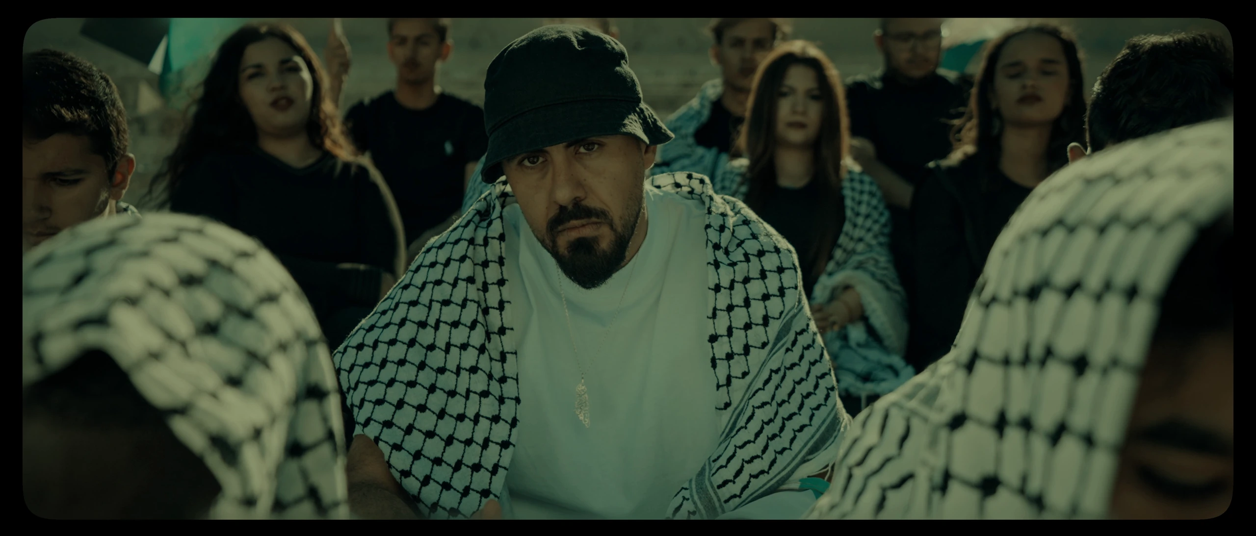 Bilal / 3taba Seka — Lead performance framed by the group